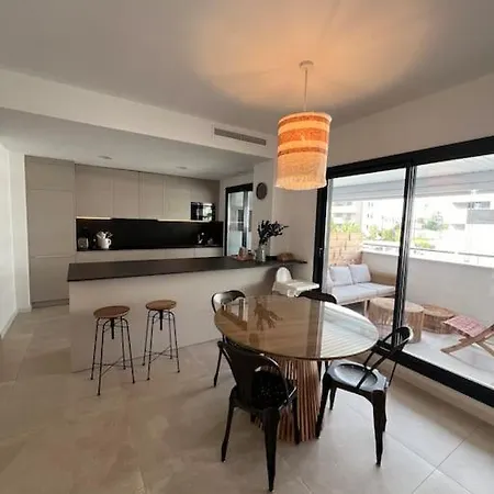 Apartment Family In Los Alamos Beach